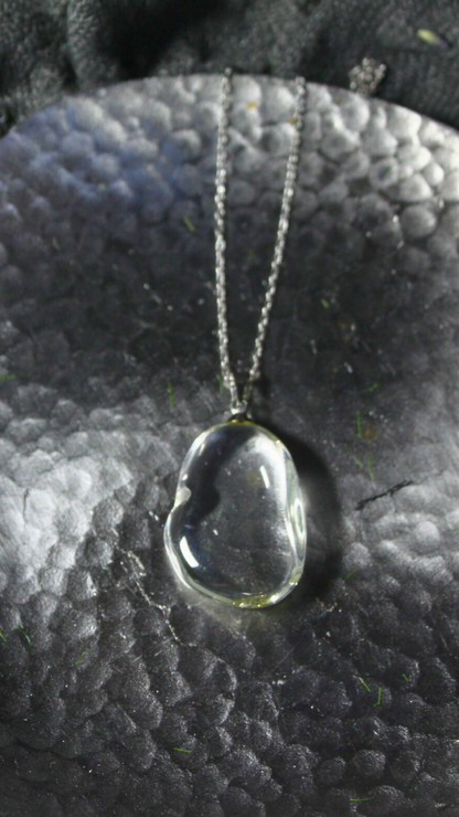ビーンズ型 クリアクォーツ ペンデュラム水晶